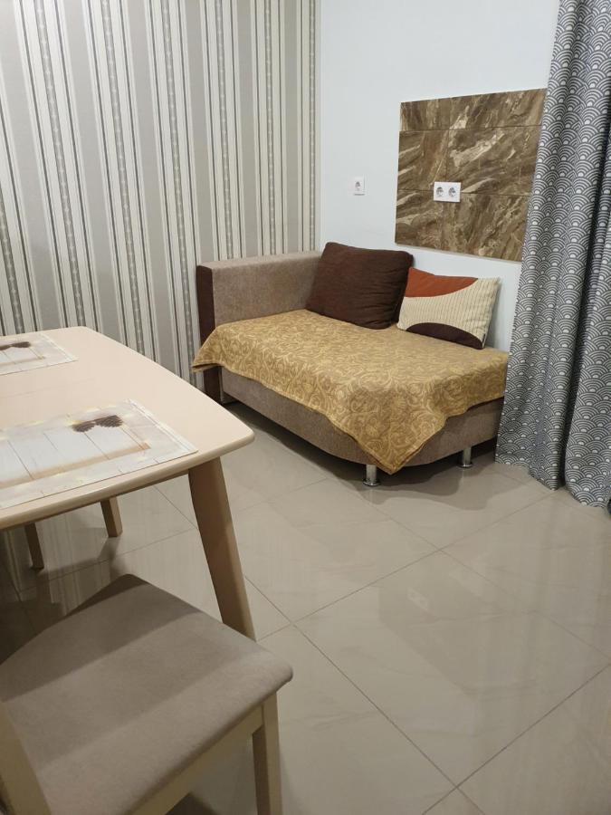 Apartment квартира-студія *